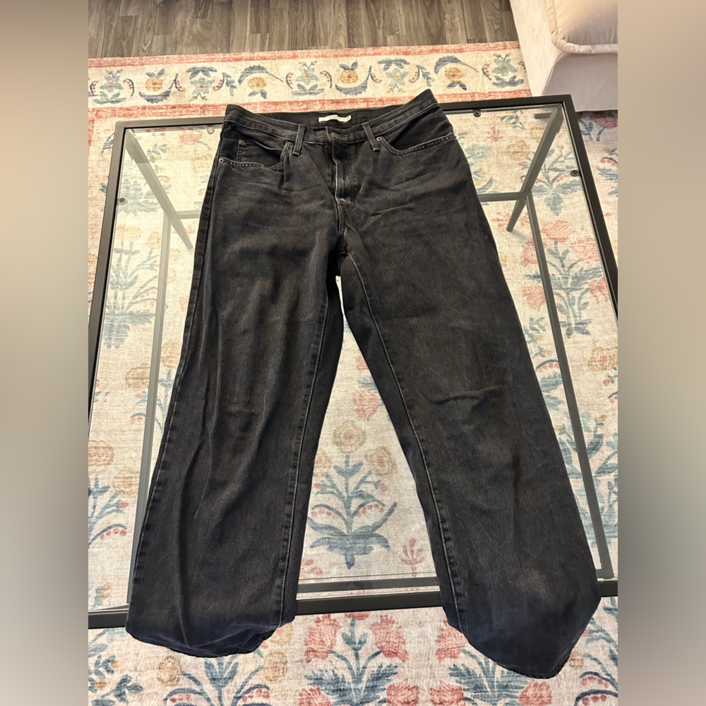 Levi's Women's Black Straight Jeans